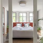 מלון דירות Baltic Wave Boutique With Sauna And Gym 4*