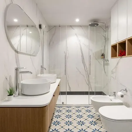 Baltic Wave Boutique With Sauna And Gym מלון דירות 4*